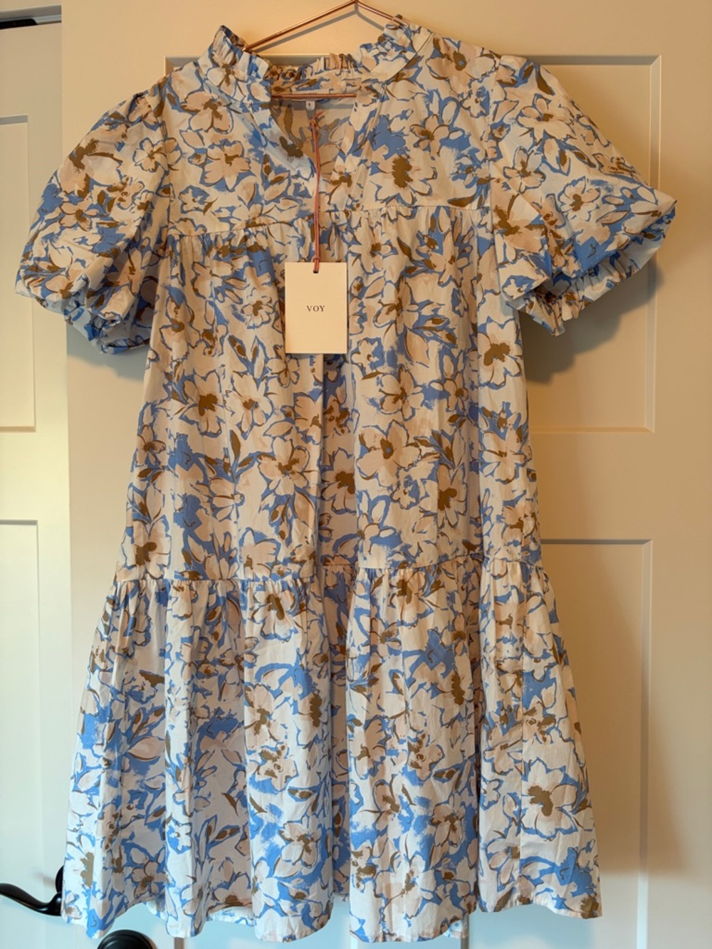 NWT Womens Blue and Cream Floral Tiered Dress
